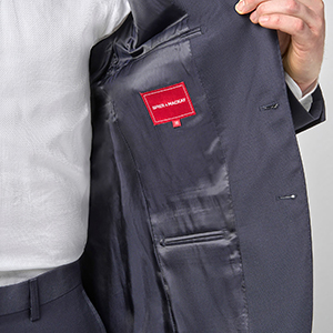 SS23_4 Red Label suit Resize-1